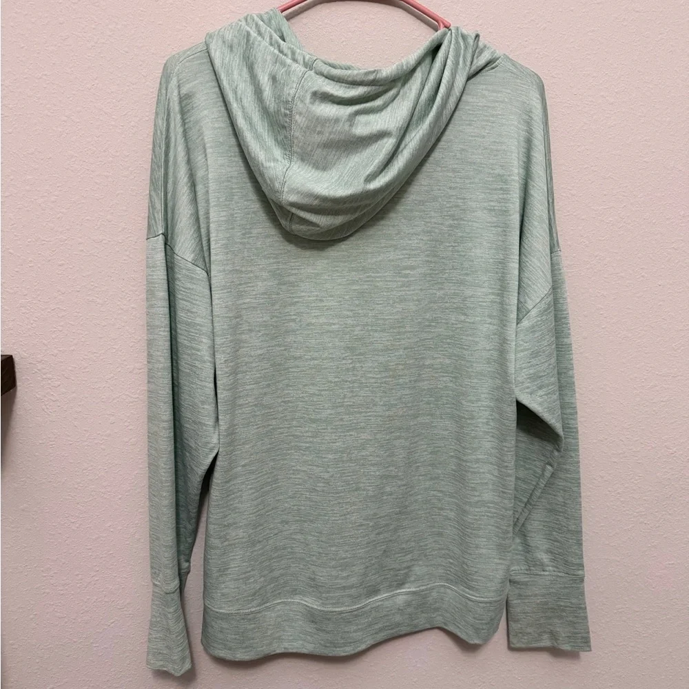 Cabela's Sage Green Women's Sweatshirt - Picture 6 of 6